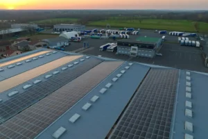 Solution photovoltaïque pour toitures industrielles